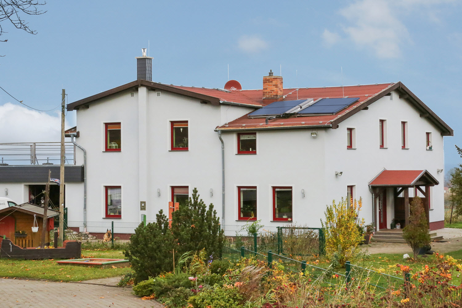 Modernisierungsbeispiel Bastorf Haus Seitenansicht